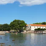 Apartment Sajkovic Ugljan